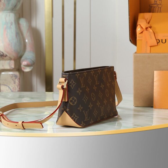 LOUIS VUITTON * LIMITED EDITION WALLET - Picture 2 of 9